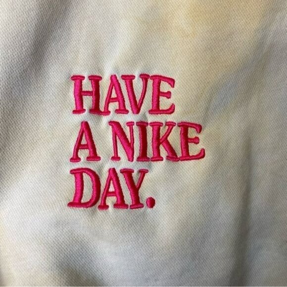 NIKE Have a Nike Day‎ Rare Find customized Beaverton Oregon Yellow tie dye daisy - Picture 7 of 9